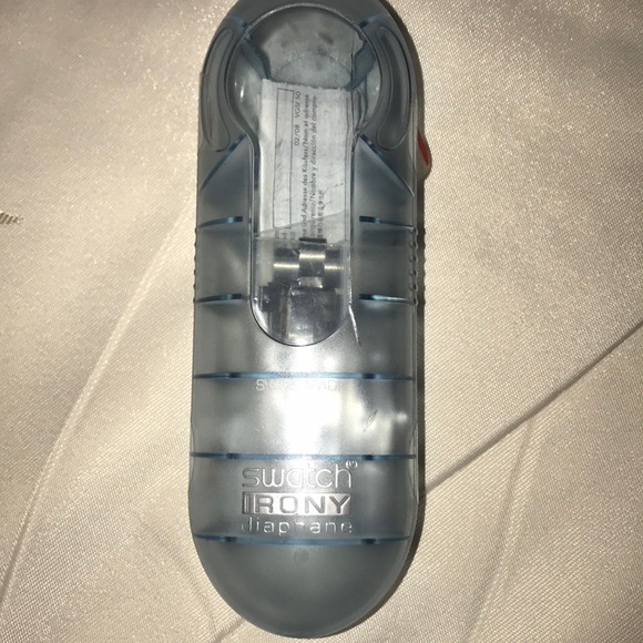 Silver large faced swatch watch - Picture 3 of 3